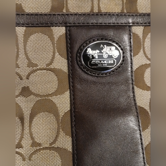 Beautiful Vintage Coach Crossbody - Picture 5 of 7